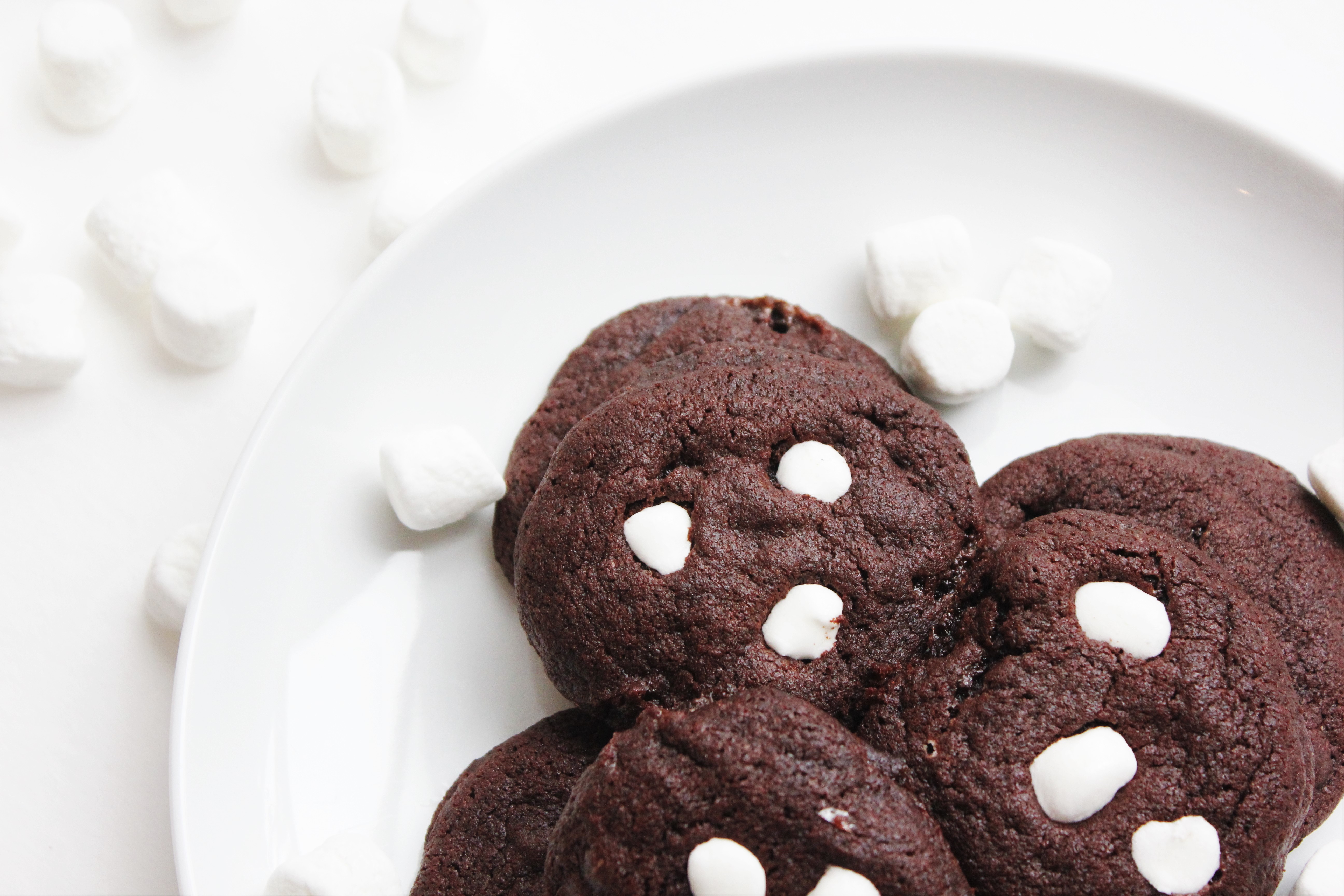 Hot Cocoa Marshmallow Cookies